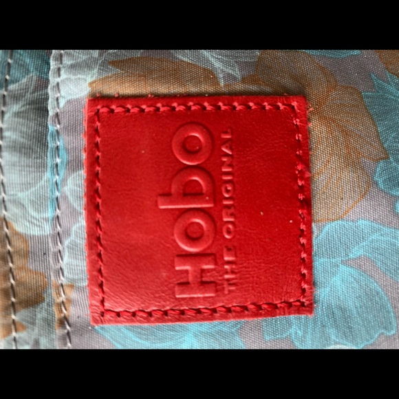 Beautiful Leather Hobo Bag - Picture 3 of 3